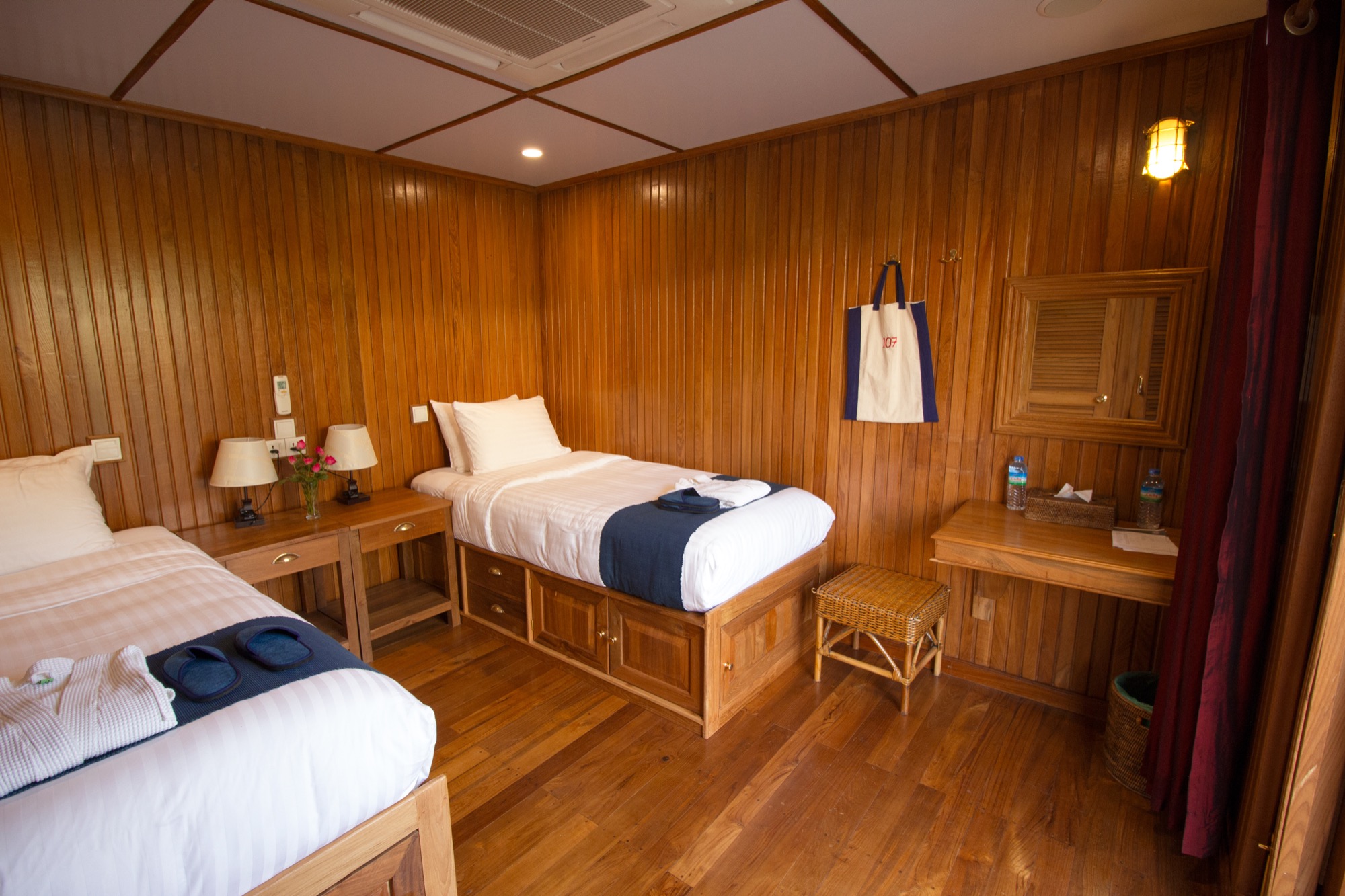 Pandaw RV Kindat Pandaw Cabin.jpg